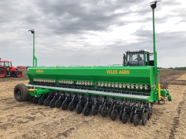 Nika 6 Mechanische S maschine von Veles Agro