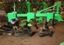 PLOW THREE-BODY MOUNTED PNVB 3‒40 with skimmer